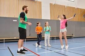 高效爆发！杜兰特17中11得到28分4篮板8助攻