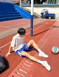 残阵勇士主场惨败雷霆37分